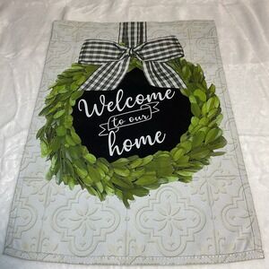 Laurel Leaf Wreath "Welcome Friends" Garden‎ Flag 18 X 12 Black Check *see